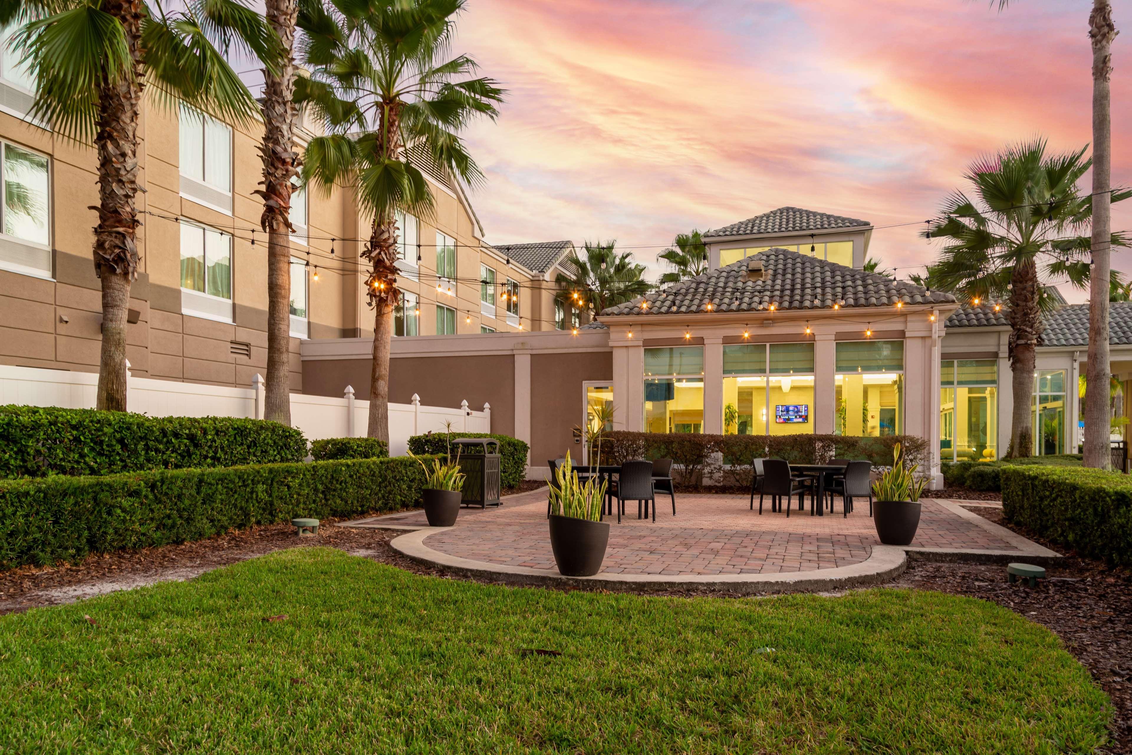 Hilton Garden Inn Orlando East - Ucf Area Alafaya Екстер'єр фото